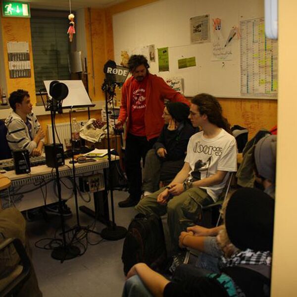 Foto von der ersten laut Jugendversammlung in der Luise 2011