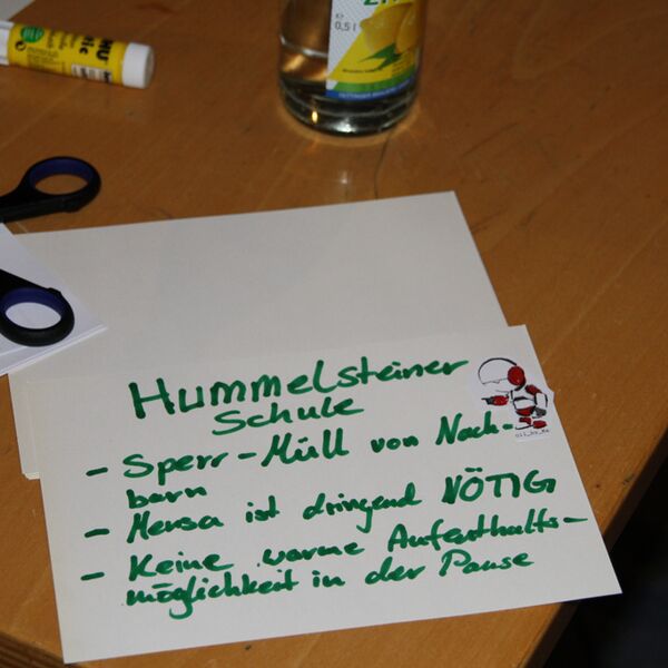Von Jugendlichen auf der Jugendversammlung 2011 gestaltete Postkarte mit ihrem Anliegen