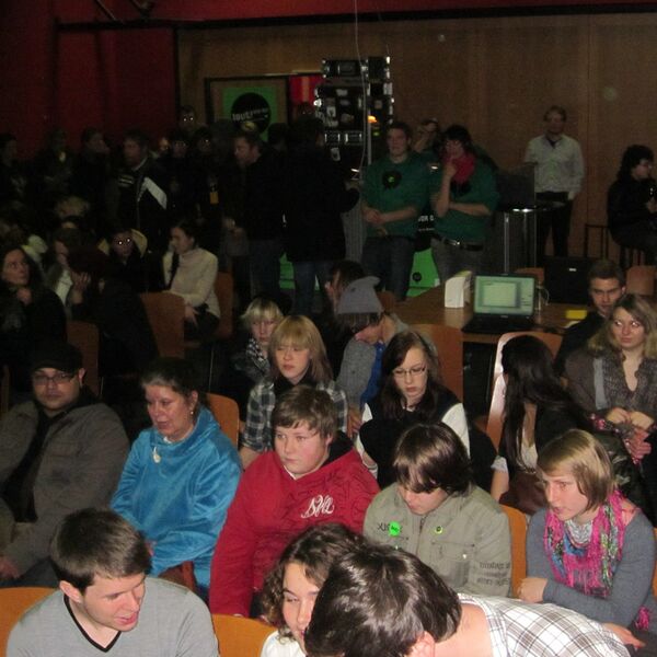 Foto von der ersten laut Jugendversammlung in der Luise 2011
