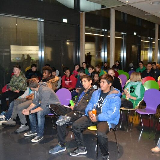 Foto von der laut Jugendversammlung im U44 2013