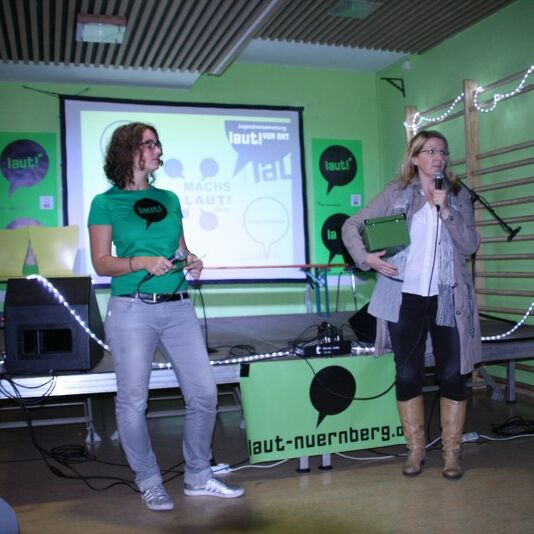 Foto von der laut Jugendversammlung im Gost 2012
