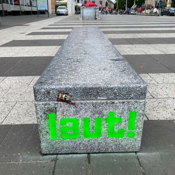 Foto des neuen schallisolierten Skateelements am Kornmarkt