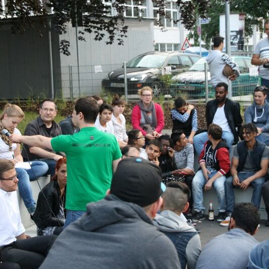 Foto von der Open Air Jugendversammlung in Muggenhof 2015