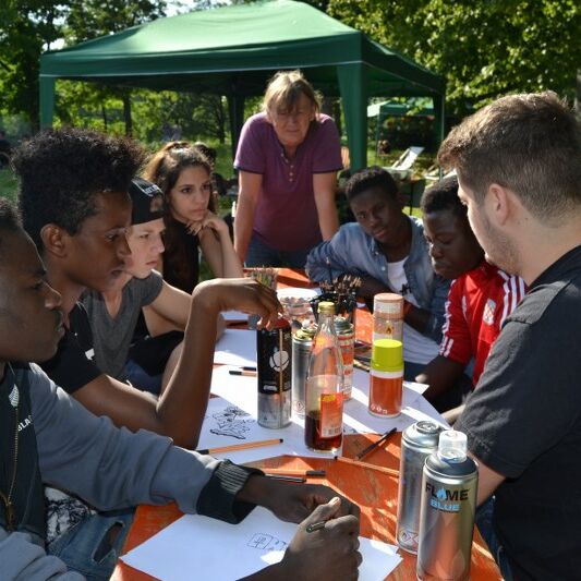 Foto von der Open Air Jugendversammlung in der Wiese 69 2016