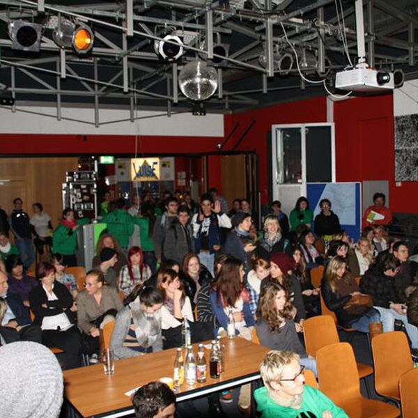 Foto von der ersten laut Jugendversammlung in der Luise 2011