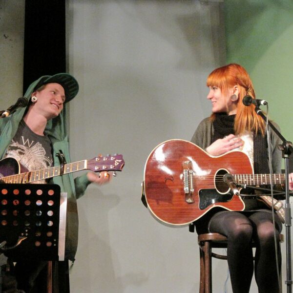 Foto von der laut Jugendversammlung in der Villa Leon 2012