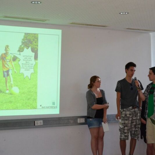 Foto von der laut Jugendversammlung im Suspect 2013