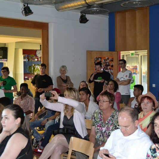Foto von der laut Jugendversammlung im Suspect 2013