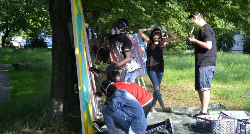 Foto von der Open Air Jugendversammlung in der Wiese 69 2016