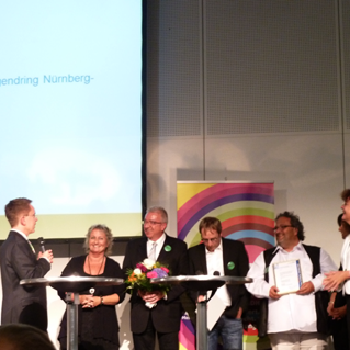 Steuerungsgruppe von laut und Laudatoren bei der Übergabe des Deutschen Jugendhilfepreises 2014